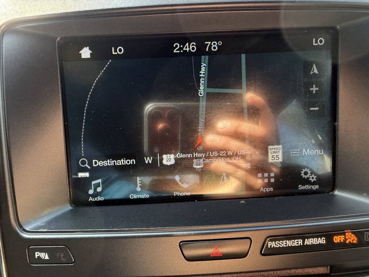 Used 2018 Ford Explorer XLT w/ Equipment Group 202A FWD image 16