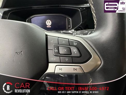 Used 2022 Volkswagen Taos SEL w/ Panoramic Sunroof Package image 20