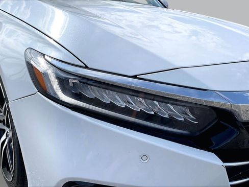 Used 2022 Honda Accord Touring image 27
