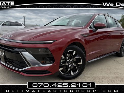 Used 2025 Hyundai Sonata SEL FWD image 1