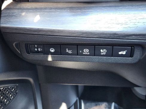 Used 2024 Nissan Ariya AWD image 19