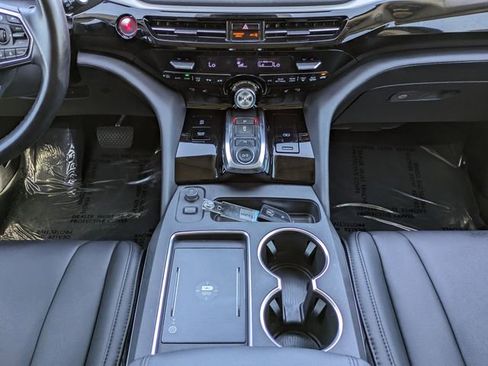 Used 2025 Acura MDX SH-AWD image 21