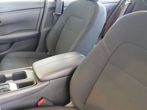 Used 2024 Nissan Sentra S w/ Lighting Package FWD image 20