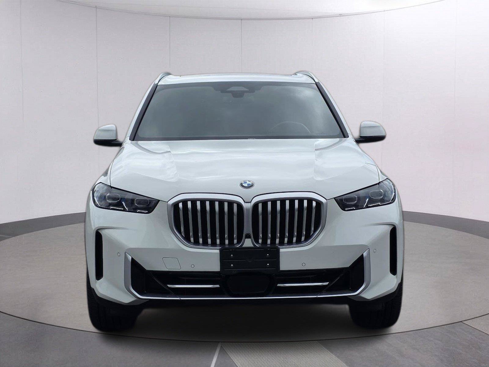 Used 2026 BMW X5 sDrive40i RWD image 2
