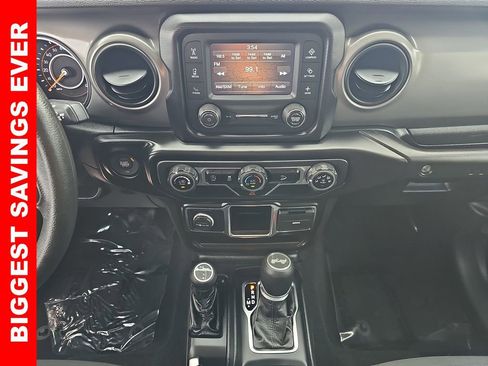 Used 2021 Jeep Wrangler Unlimited Sport image 19