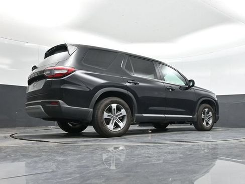 Used 2025 Honda Pilot EX-L image 54