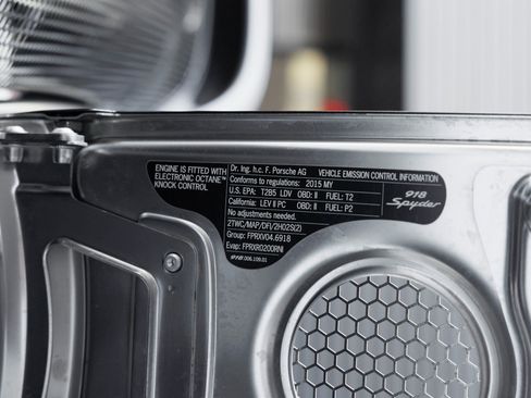 Used 2015 Porsche 918 Spyder image 55