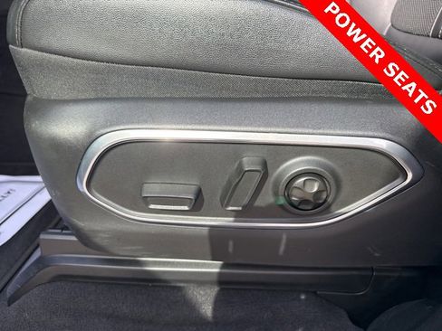 Used 2024 Jeep Wagoneer 4WD image 25