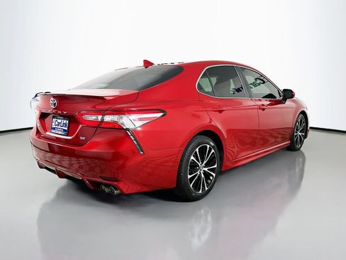 Used 2019 Toyota Camry SE FWD image 8