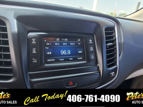 Used 2016 Chrysler 200 Limited image 23