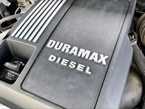 Used 2023 Chevrolet Silverado 1500 LTZ image 41