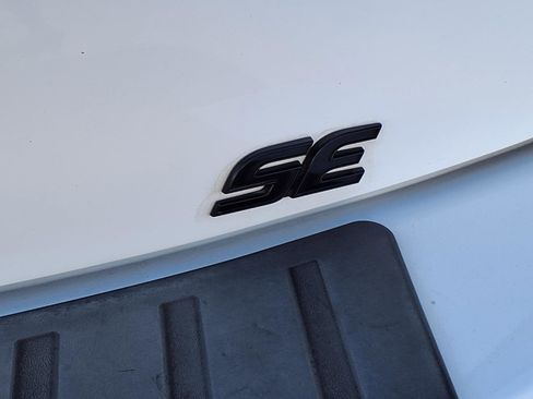 Used 2020 Toyota Corolla SE image 6