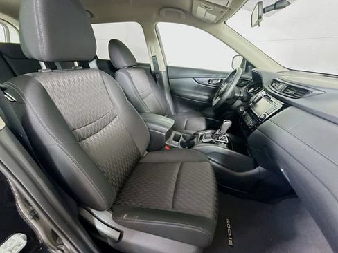 Used 2018 Nissan Rogue S AWD/4WD image 29
