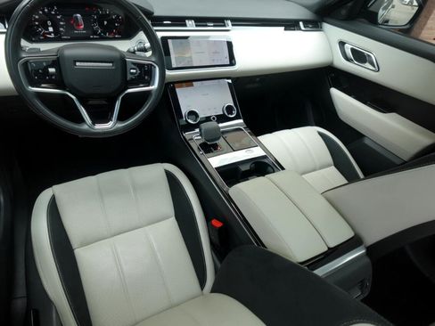 Used 2021 Land Rover Range Rover Velar R-Dynamic S image 22