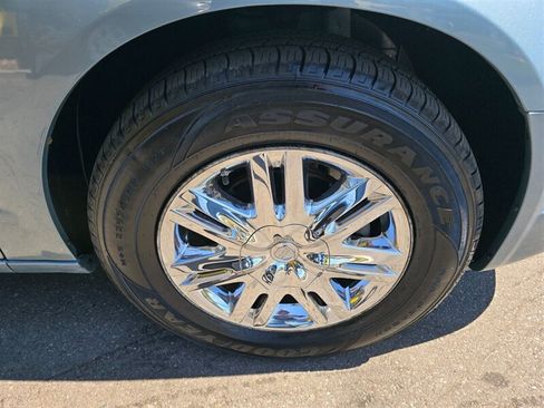 Used 2008 Chrysler Town & Country Limited w/ Trailer Tow Group FWD image 28