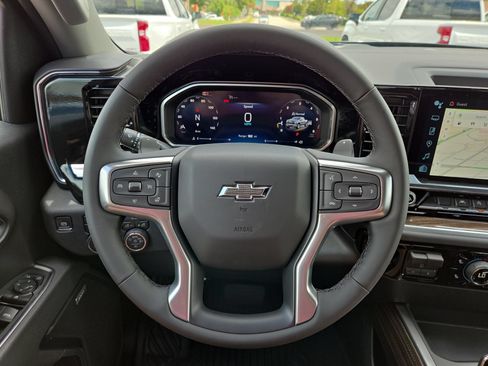New 2026 Chevrolet Silverado 1500 RST w/ Redline Edition AWD/4WD image 18