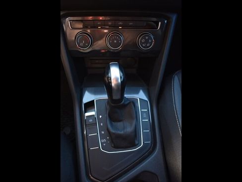 Used 2021 Volkswagen Tiguan S FWD image 12