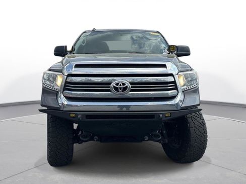 Used 2016 Toyota Tundra SR5 image 3