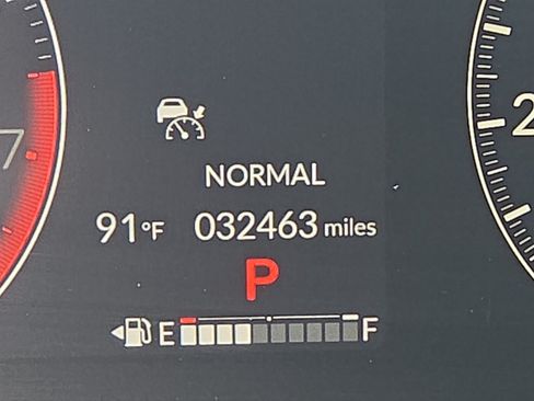 Used 2023 Honda Pilot Touring image 26