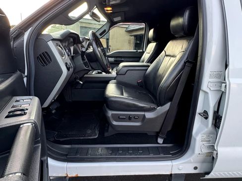 Used 2013 Ford F350 Lariat w/ Chrome Pkg image 4