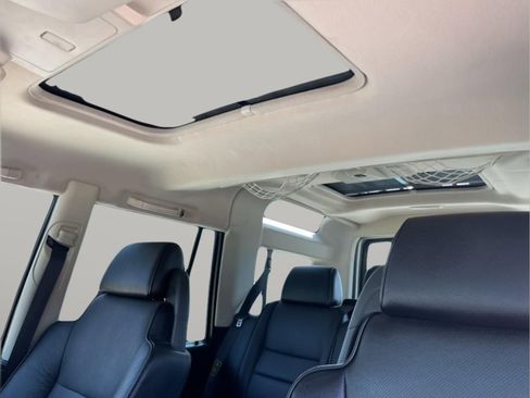 Used 2004 Land Rover Discovery SE image 10