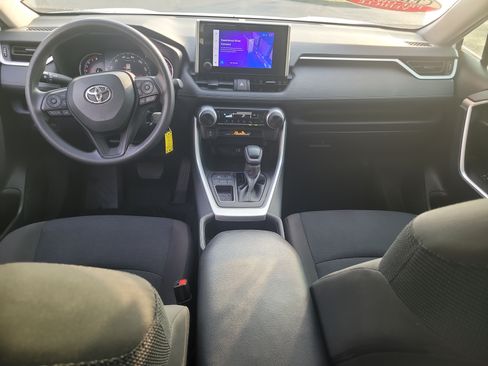 Certified 2023 Toyota RAV4 LE FWD image 15