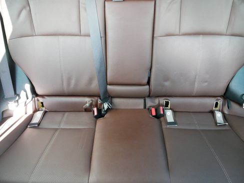 Used 2018 Subaru Forester 2.5i Touring image 13