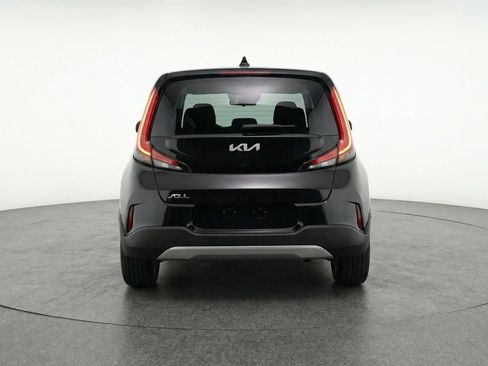 Used 2025 Kia Soul LX w/ LX Technology Package image 7