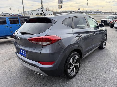 Used 2017 Hyundai Tucson Sport image 5