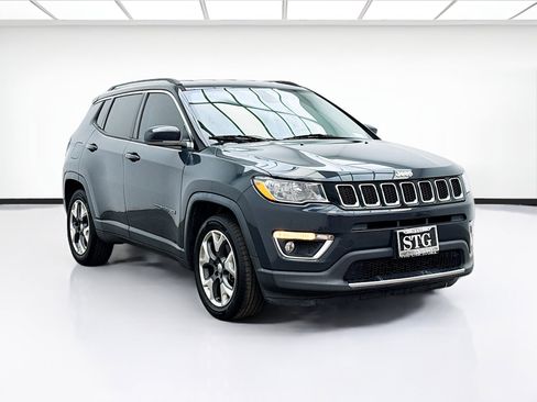 Used 2018 Jeep Compass Limited image 3