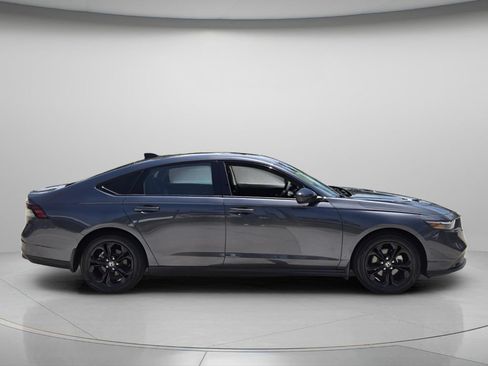 Used 2025 Honda Accord SE image 3