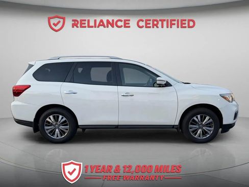 Used 2020 Nissan Pathfinder S image 6
