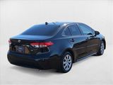 Used 2021 Toyota Corolla LE image 5