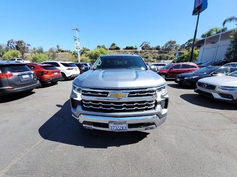 Used 2024 Chevrolet Silverado 1500 LTZ AWD/4WD image 3