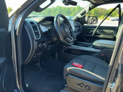 Used 2022 RAM 1500 Big Horn AWD/4WD image 2