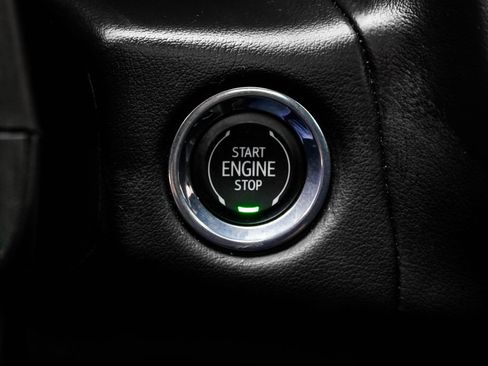 Used 2023 GMC Yukon SLT w/ SLT Premium Package RWD image 22