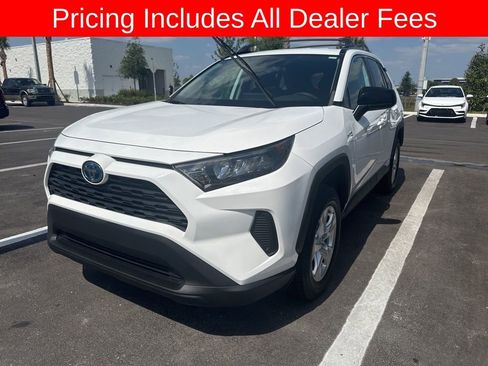 Used 2021 Toyota RAV4 LE AWD/4WD image 1