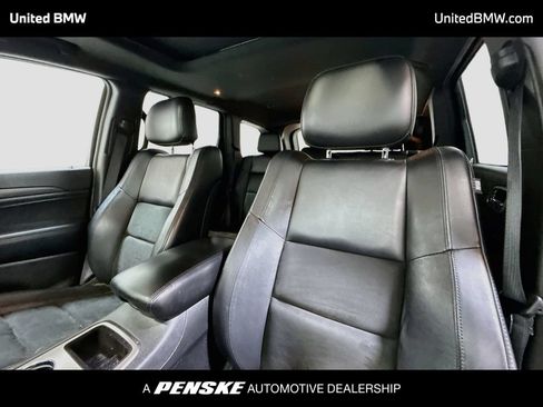 Used 2019 Jeep Grand Cherokee Altitude AWD/4WD image 5