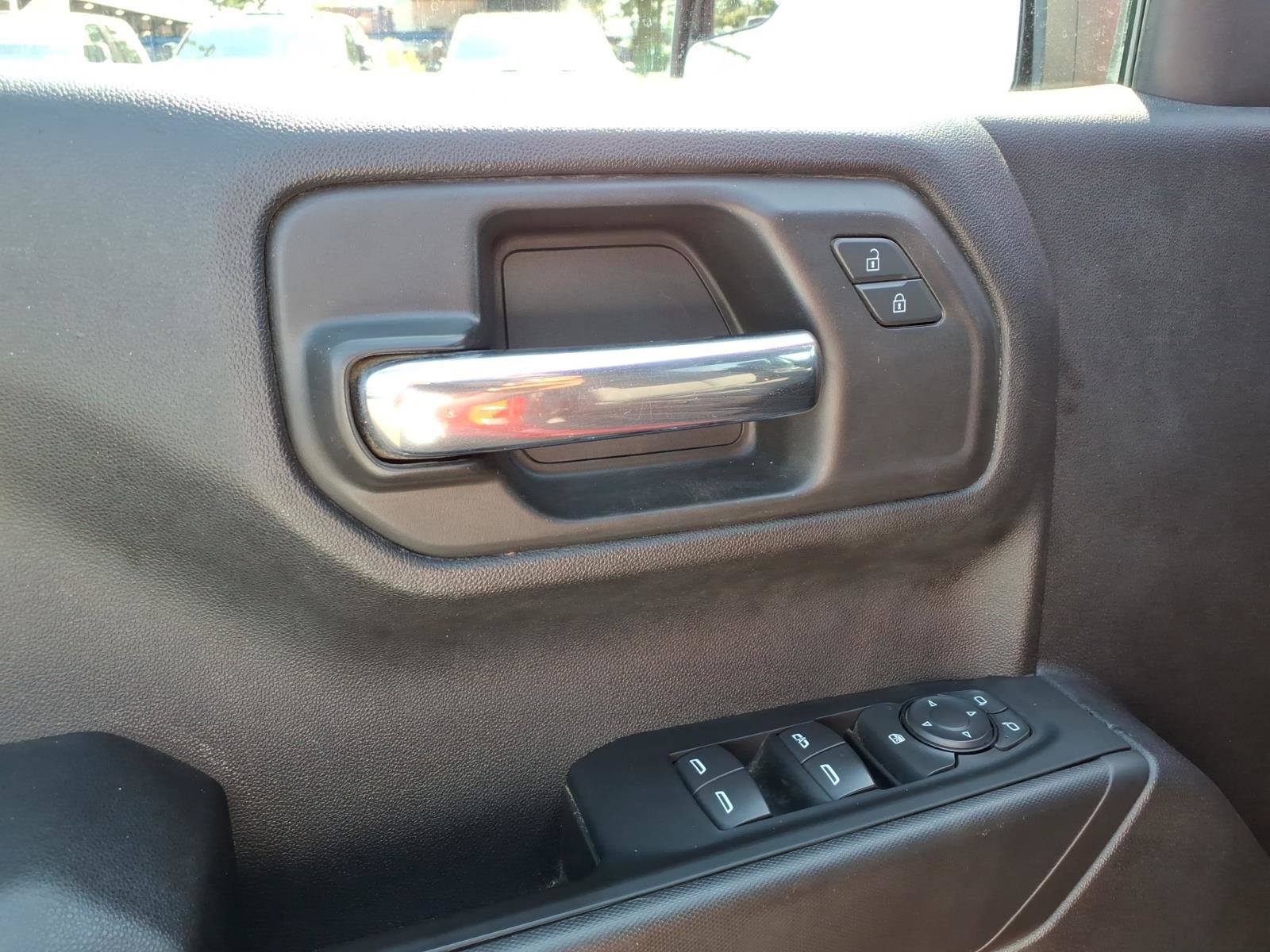 Used 2022 Chevrolet Silverado 1500 Custom AWD/4WD image 8
