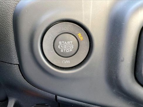 Certified 2022 Jeep Wrangler Unlimited Rubicon 4xe w/ Cold Weather Group image 28