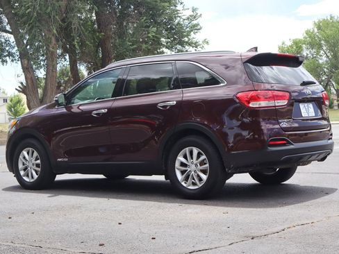 Used 2016 Kia Sorento LX w/ LX Convenience Package AWD/4WD image 7