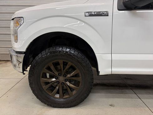 Used 2017 Ford F150 XLT w/ Equipment Group 302A Luxury AWD/4WD image 4