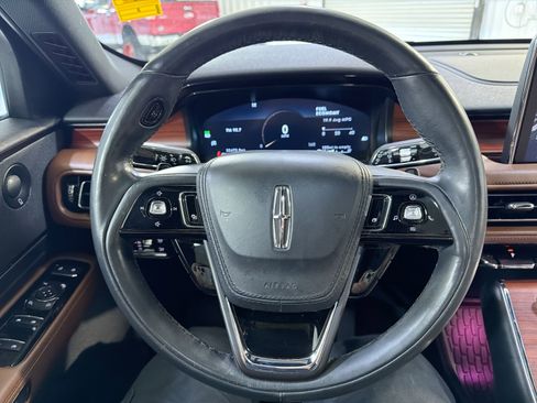 Used 2023 Lincoln Aviator Reserve w/ Equipment Group 201A RWD image 13