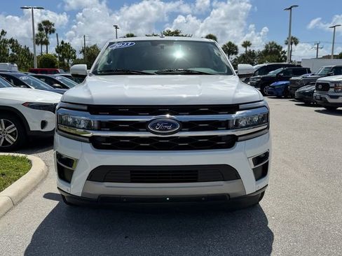 Used 2023 Ford Expedition Max Limited RWD image 2