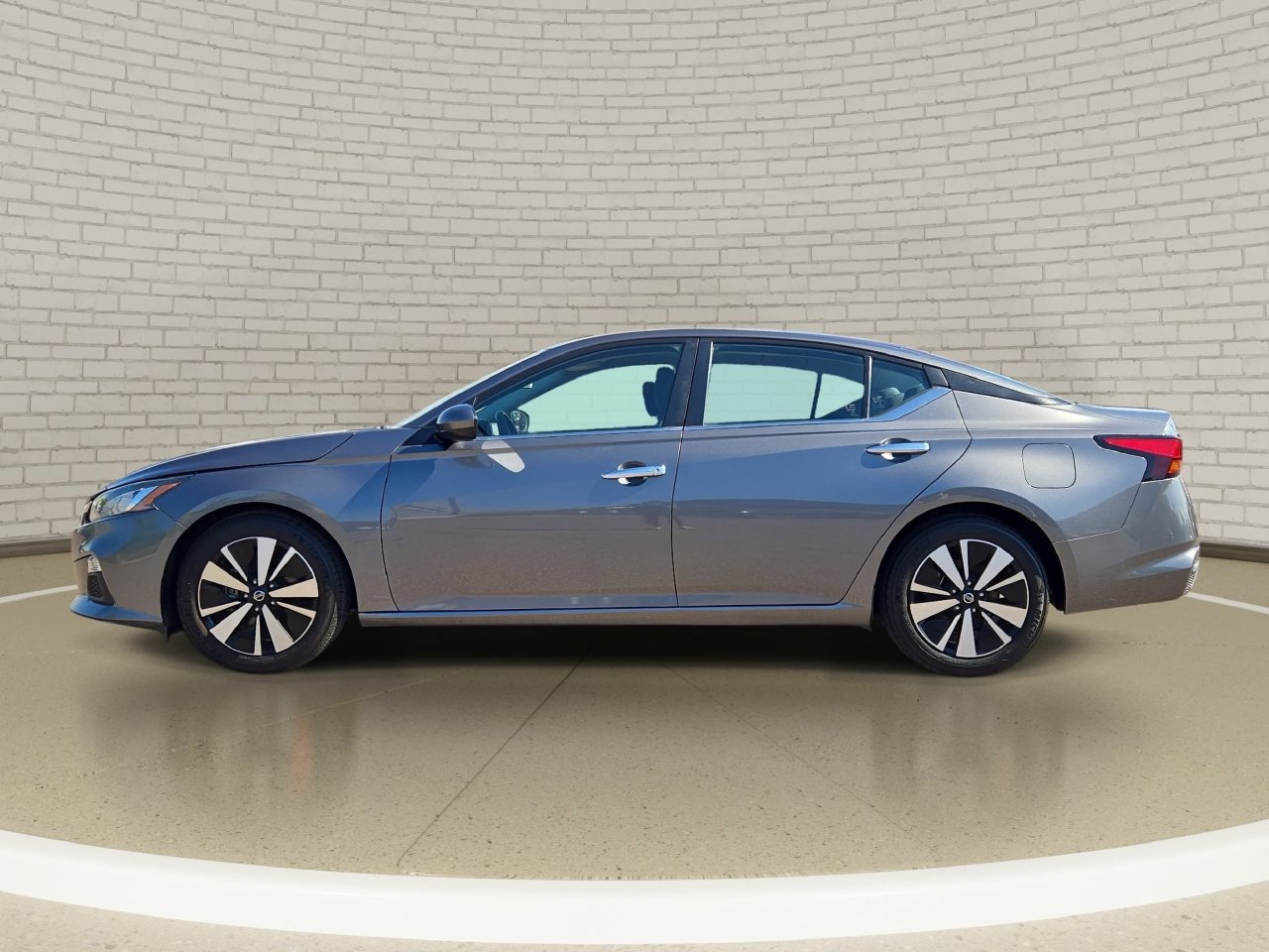 Certified 2022 Nissan Altima 2.5 SV FWD image 9