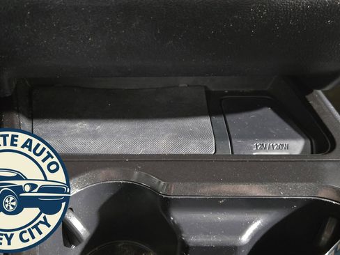 Used 2021 Lexus UX 200 image 16