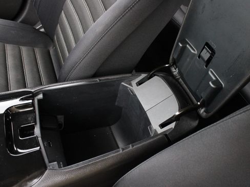 Used 2014 Ford Fusion SE FWD image 41