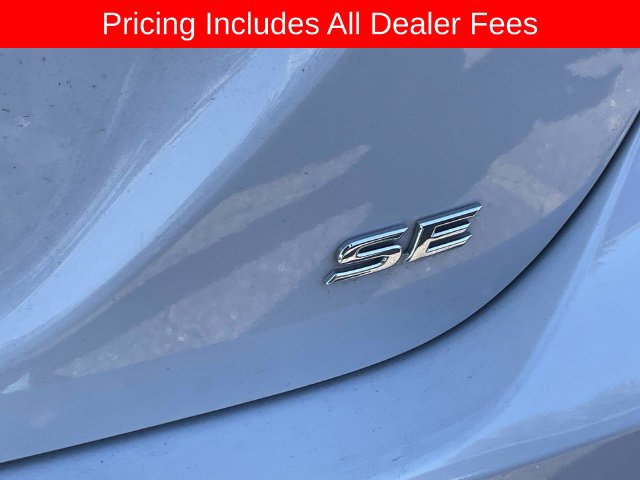 Used 2024 Toyota Camry SE w/ Convenience Package FWD image 9