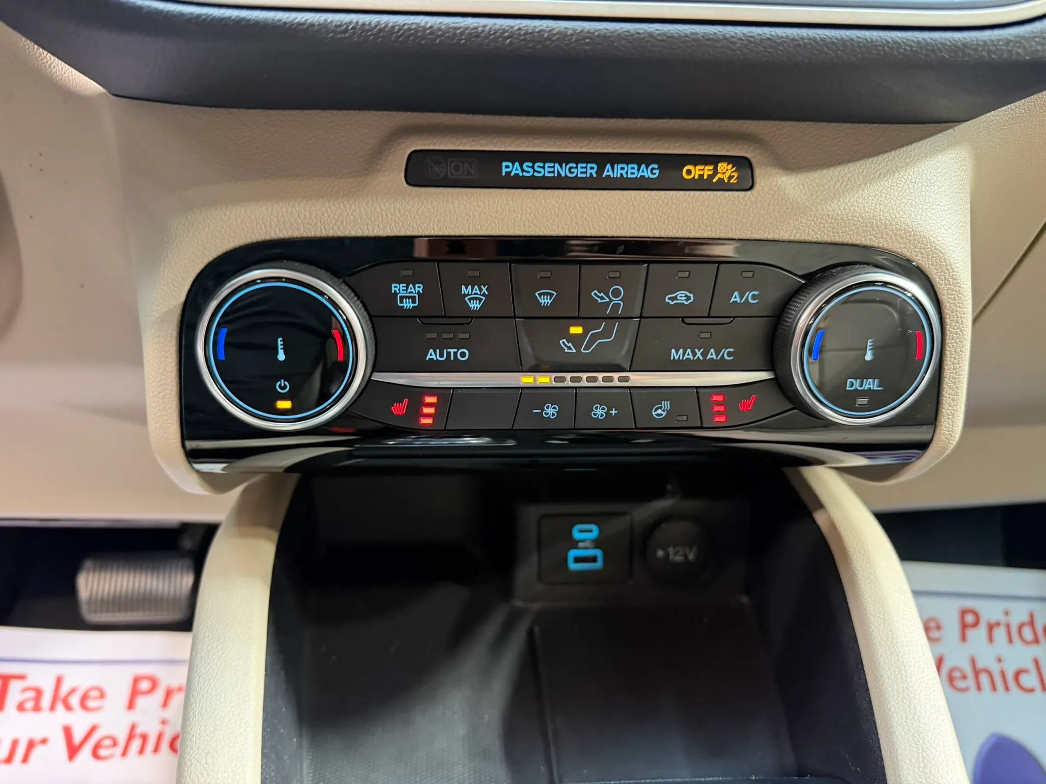 Used 2022 Ford Escape SEL FWD image 24