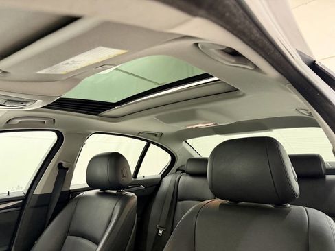 Used 2015 BMW 528i xDrive 528i xDrive AWD 4dr Sedan image 33